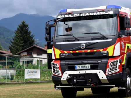 2022_Flosarski_bal_Maj_MArovt (8)